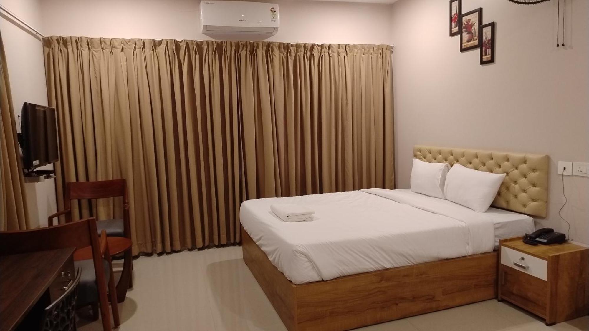 Gateway Airport Hotel Kannur Exterior photo